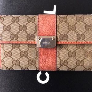 Authentic Gucci Continental Wallet
